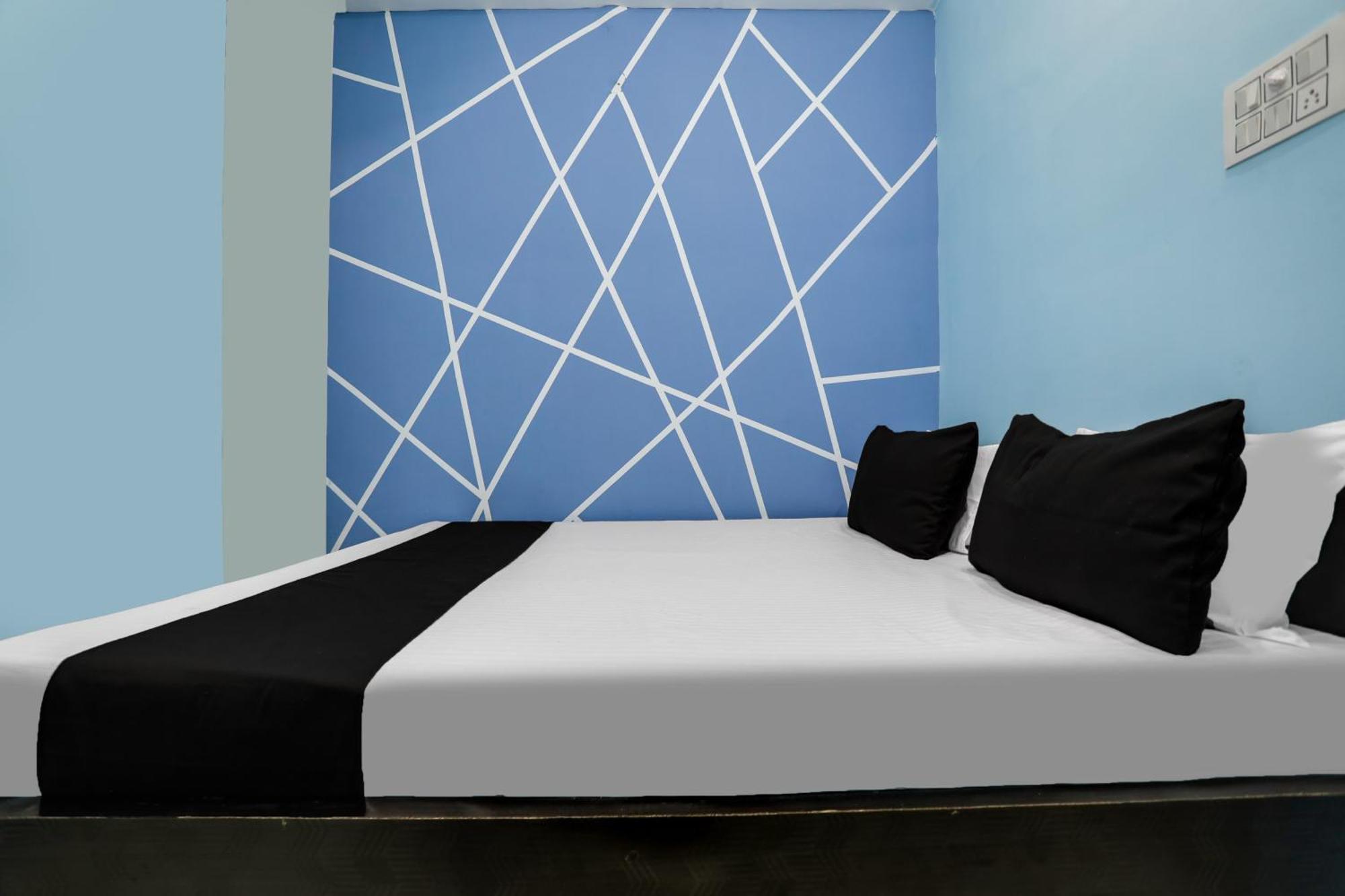 Spot On Hotel Impression Патна Екстер'єр фото